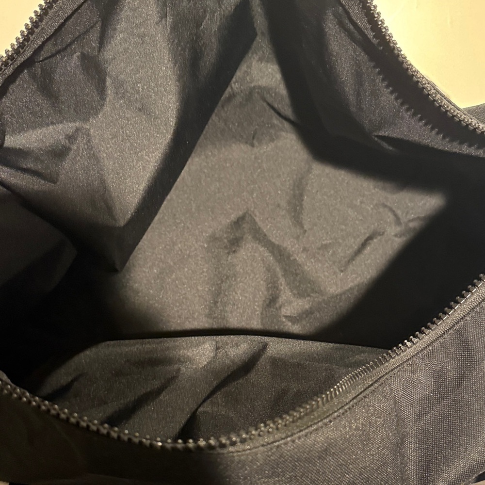 Nike Black and White Sports Bag - Picture 2 of 3